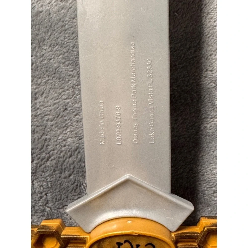 Disney Parks Cinderella Royal Table CRT Toy Sword Gold Silver Knight Kids 17" - Picture 2 of 6